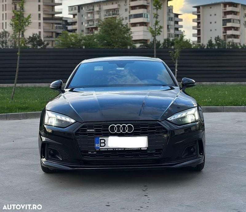 Second-hand Audi A5 Advanced 204 CP (150 kW) 2022 Culoarenegru Hatchback