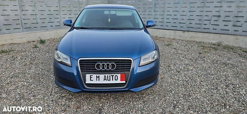 Culoarealbastru Utilizat 2009 Audi A3 Sportback Attraction Hatchback | 5.300 EUR (Preț OK) - Imagine 1/4