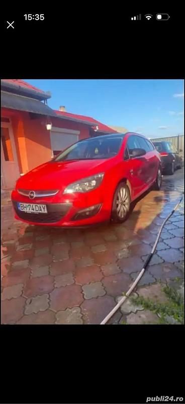 Second-hand Opel Astra 110 CP (80 kW) 2014 Break