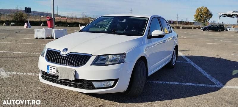 Culoarealb Utilizat 2014 Skoda Octavia Elegance Berlinǎ | 8.500 EUR (Preț bun) - Imagine 1/4