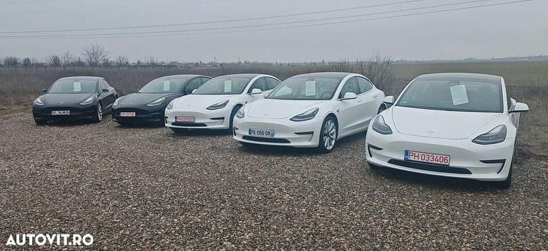Second-hand Tesla Model 3 239 kW (325 CP) 2020 Culoarealb Berlinǎ