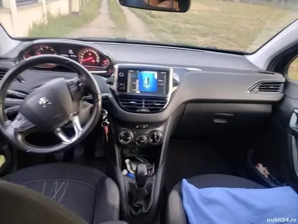 Second-hand Peugeot 208 68 CP (50 kW) 2014 Hatchback