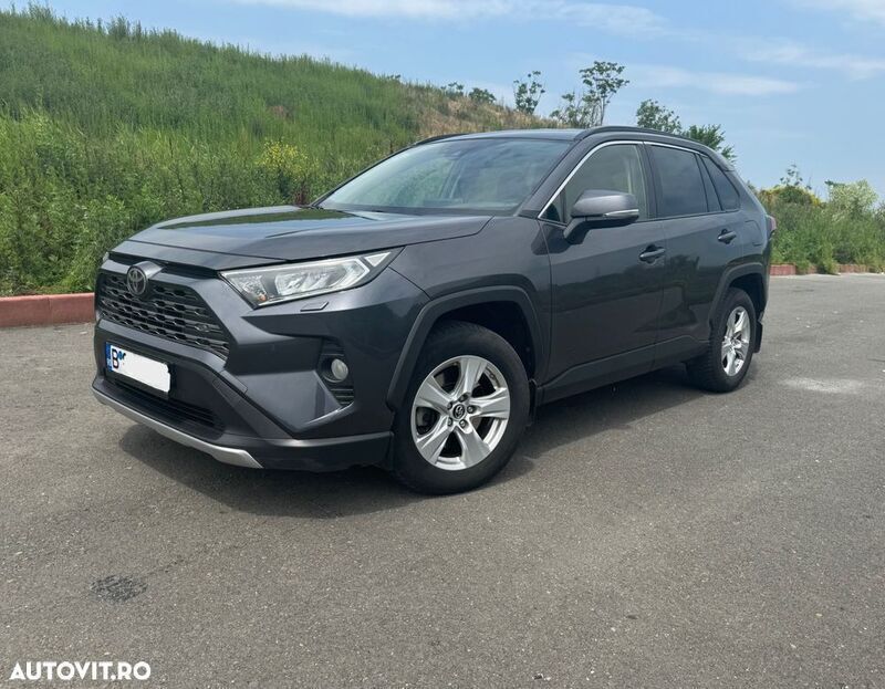 Gri Utilizat 2019 Toyota RAV4 SUV | 17.500 EUR - Imagine 1/4