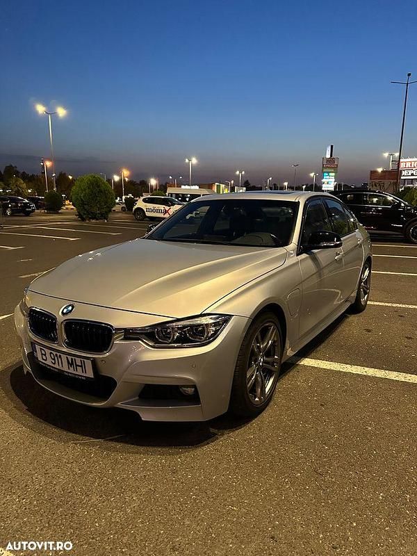 Culoaregri Utilizat 2016 BMW 330e iPerformance Berlinǎ | 19.500 EUR - Imagine 1/4