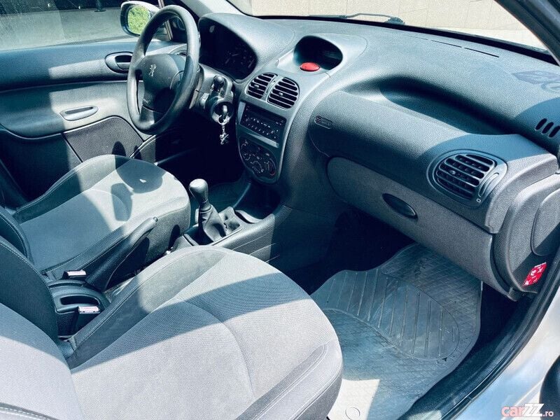 Second-hand Peugeot 206 75 CP (55 kW) 2007 Gri Hatchback