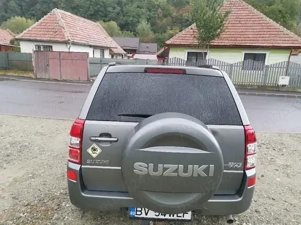 Second-hand Suzuki Grand Vitara 140 CP (102 kW) 2008 Gri SUV