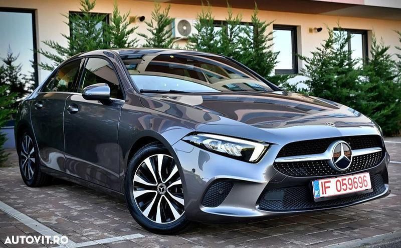 Culoaregri Utilizat 2021 Mercedes A180 Edition Berlinǎ | 18.650 EUR (Super Preț) - Imagine 1/4
