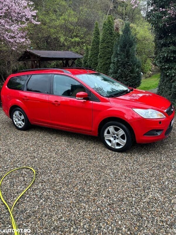 Rosu Utilizat 2010 Ford Focus Trend Break | 2.600 EUR (Preț OK) - Imagine 1/4