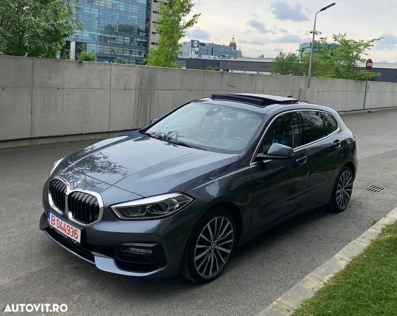 Gri Utilizat 2021 BMW 118 Sport Line Hatchback | 17.900 EUR (Preț OK) - Imagine 1/4