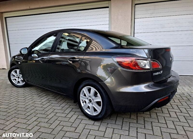 Second-hand Mazda 3 Exclusive-Line 151 CP (111 kW) 2011 Gri Berlinǎ