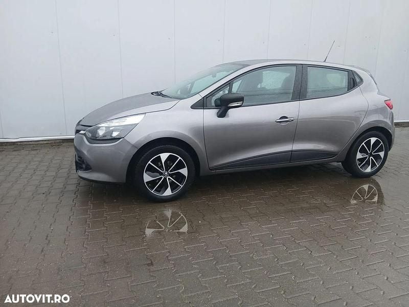 Second-hand Renault Clio IV 73 CP (53 kW) 2015 Culoareargint Hatchback