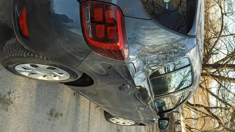 Second-hand Dacia Sandero 75 CP (55 kW) 2018 Hatchback