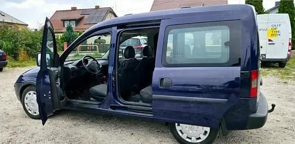 Second-hand Opel Combo 97 CP (71 kW) 2005 Monovolum