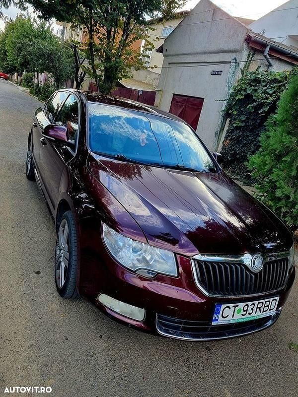 Culoarerosu Utilizat 2008 Skoda Superb Comfort Berlinǎ | 4.700 EUR (Preț OK) - Imagine 1/4