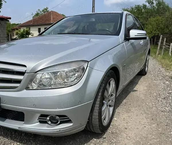 Utilizat 2010 Mercedes 250 Berlinǎ | 6.700 EUR - Imagine 1/4