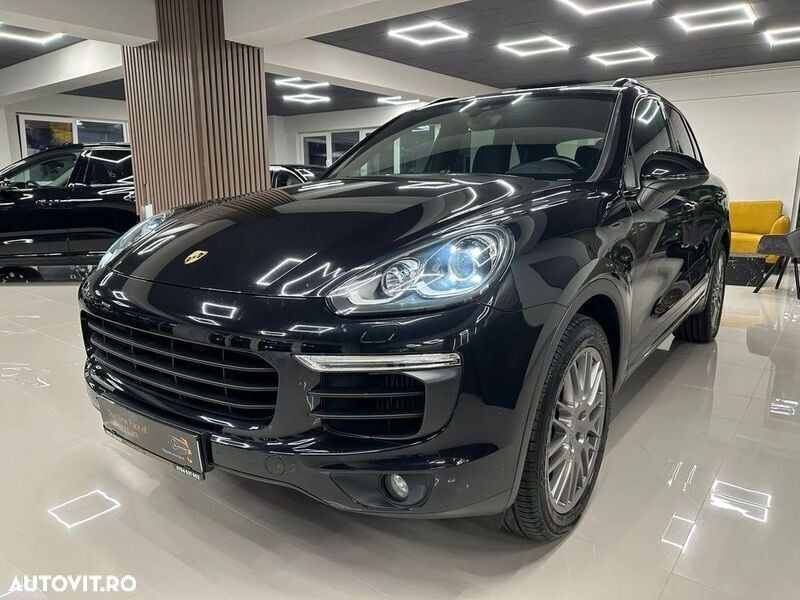 Negru Utilizat 2016 Porsche Cayenne SUV | 40.570 EUR - Imagine 1/4
