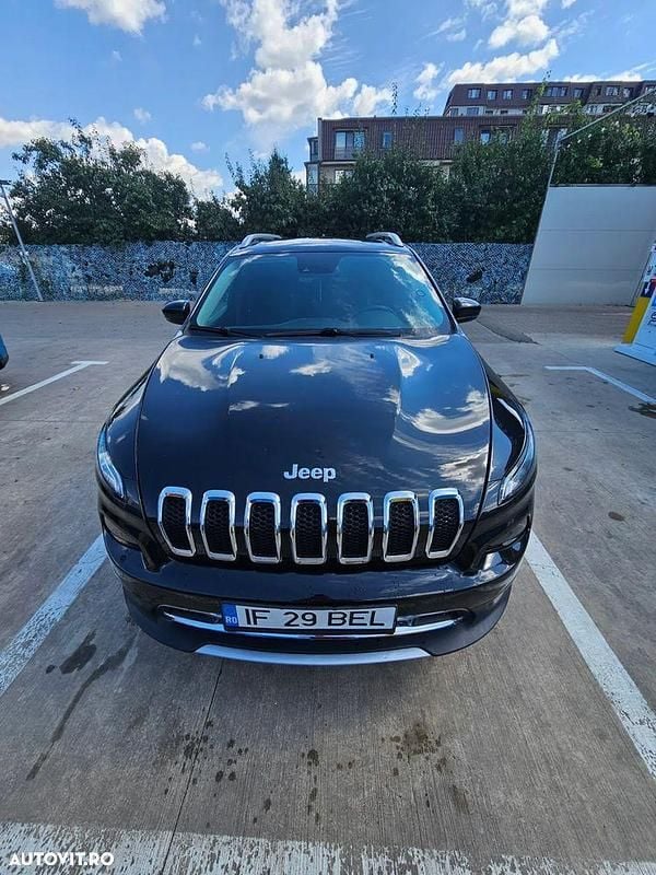 Culoarenegru Utilizat 2016 Jeep Cherokee Limited SUV | 15.000 EUR - Imagine 1/4