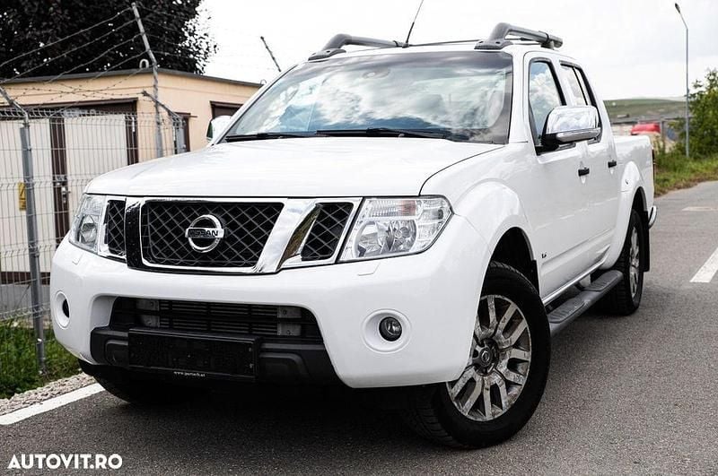 Second-hand Nissan Navara 231 CP (169 kW) 2015 Culoarealb Pickup