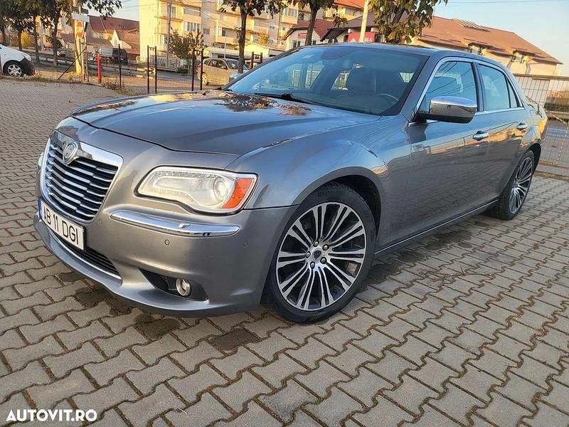 Culoareargint Utilizat 2012 Lancia Thema Berlinǎ | 8.400 EUR - Imagine 1/4