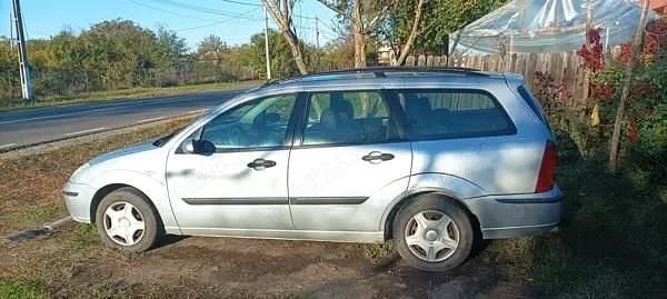 Utilizat 2002 Ford Focus Berlinǎ | 850 EUR (Preț bun) - Imagine 1/4
