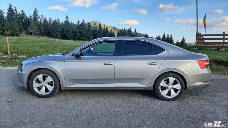 Bej Utilizat 2017 Skoda Superb Hatchback | 16.900 EUR - Imagine 1/4