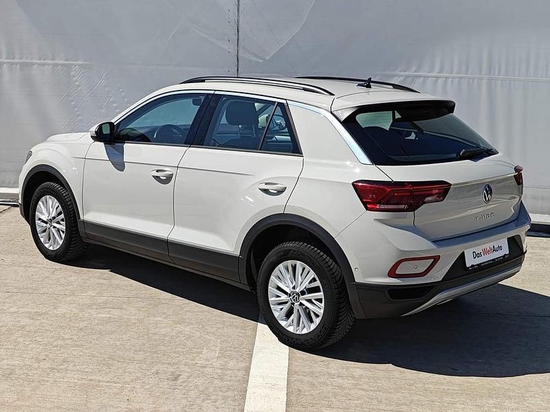 Second-hand VW T-Roc Life 150 CP (110 kW) 2023 Gri mediu  normal SUV