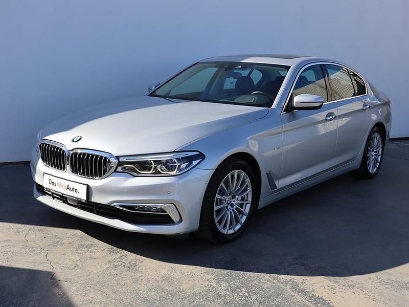 Argintiu metalic perleffect Utilizat 2019 BMW 540 Luxury Line | 24.900 EUR (Preț OK) - Imagine 1/4