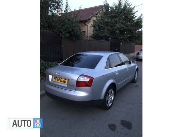 Argintiu Utilizat 2002 Audi A4 Berlinǎ | 2.200 EUR - Imagine 1/4