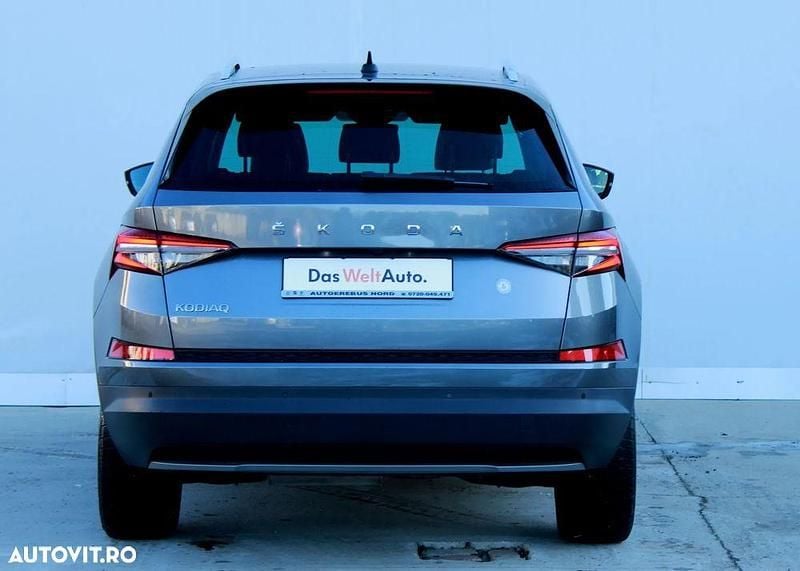 Second-hand Skoda Kodiaq Style 150 CP (110 kW) 2023 Gri deschis  metalic SUV