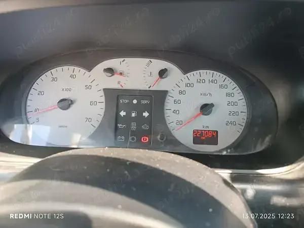 Utilizat 2002 Renault Scénic Urban Monovolum | 2.000 EUR - Imagine 1/4