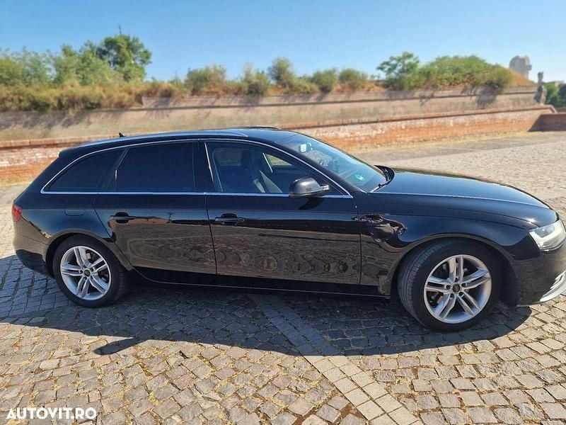 Negru Utilizat 2013 Audi A4 Break | 7.299 EUR (Preț OK) - Imagine 1/4