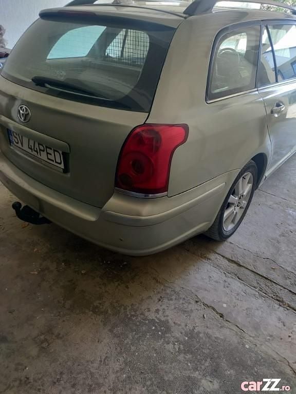 Second-hand Toyota Avensis 121 CP (88 kW) 2005 Hatchback