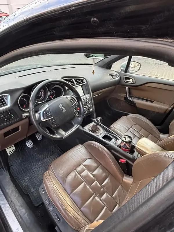 Second-hand Citroën DS4 163 CP (119 kW) 2011 Negru Hatchback