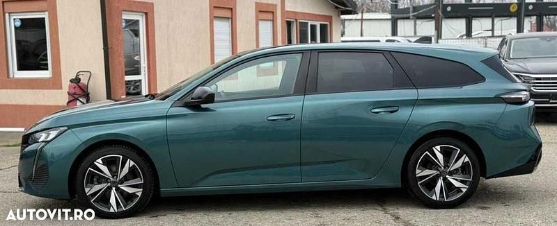 Second-hand Peugeot 308 Allure 130 CP (95 kW) 2022 Culoarealbastru Break