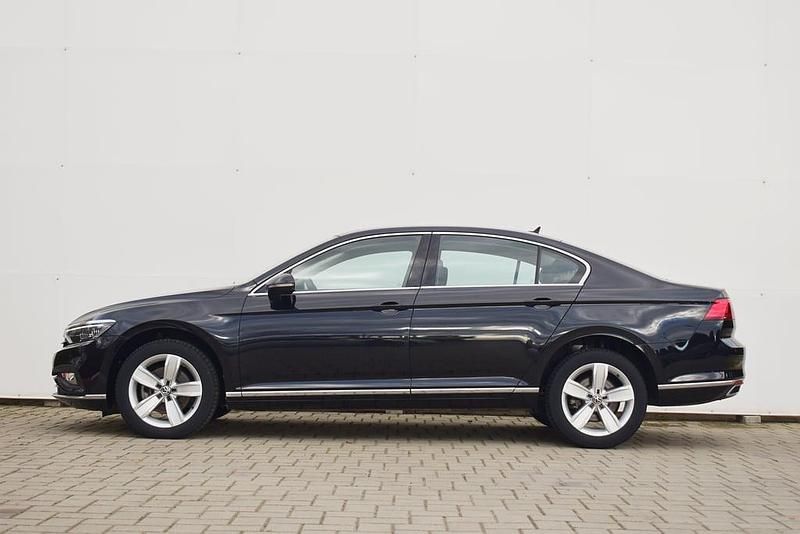 Second-hand VW Passat Highline 150 CP (110 kW) 2020 Negru  normal Berlinǎ