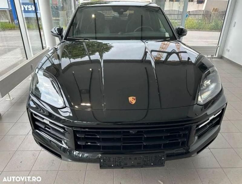 Culoarenegru Nouă 2025 Porsche Cayenne SUV | 101.035 EUR - Imagine 1/4