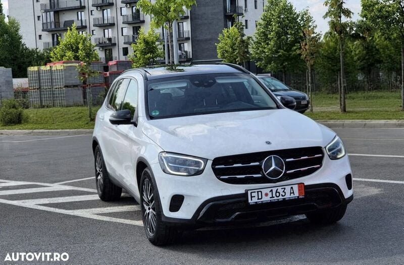 Alb Utilizat 2021 Mercedes GLC220 SUV | 26.800 EUR (Super Preț) - Imagine 1/4