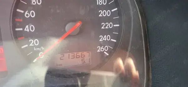 Utilizat 2000 VW Bora Berlinǎ | 1.000 EUR (Preț OK) - Imagine 1/4