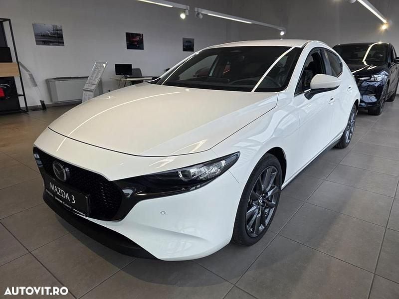 Nouă Mazda 3 Center-Line 186 CP (136 kW) 2025 Culoarealb Hatchback
