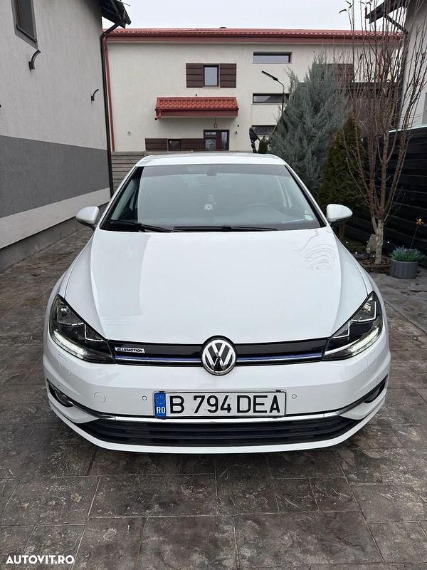 Second-hand VW Golf VIII Comfortline 130 CP (95 kW) 2020 Culoarealb