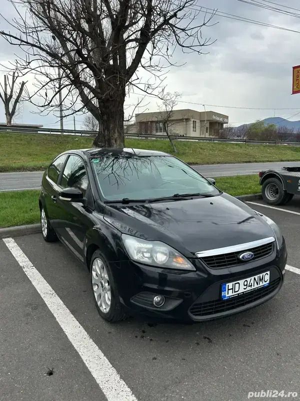 Utilizat 2009 Ford Focus Coupe | 1.800 EUR (Preț bun) - Imagine 1/4