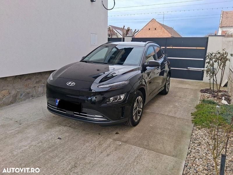 Culoarenegru Second-hand 2021 Hyundai Kona Trend SUV | 16.600 EUR (Preț OK) - Imagine 1/4