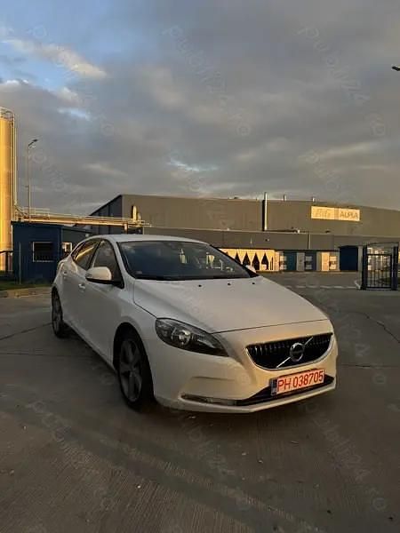 Second-hand Volvo V40 120 CP (88 kW) 2016 Hatchback