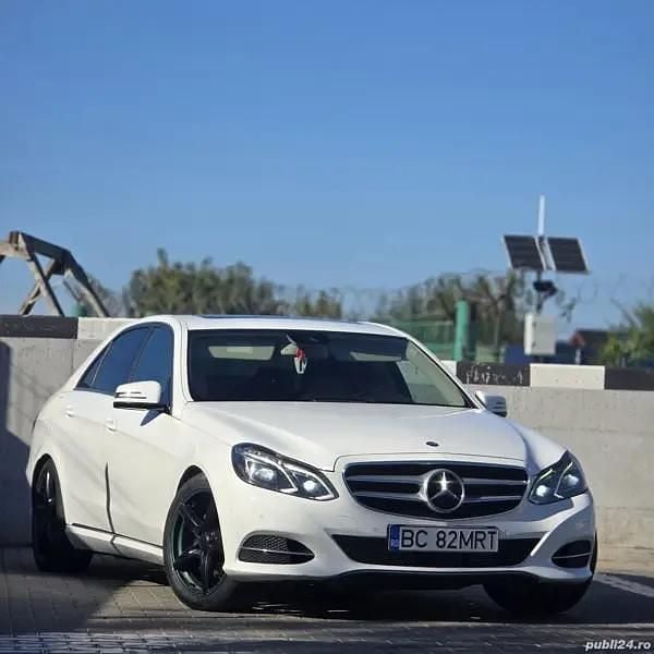 Utilizat 2014 Mercedes A200 Berlinǎ | 12.500 EUR - Imagine 1/4