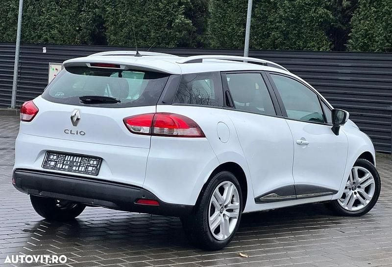 Second-hand Renault Clio GrandTour LIMITED 90 CP (66 kW) 2018 Culoarealb Break
