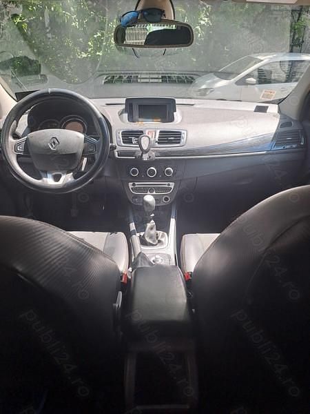 Utilizat 2011 Renault Mégane III Break | 3.000 EUR (Preț OK) - Imagine 1/4