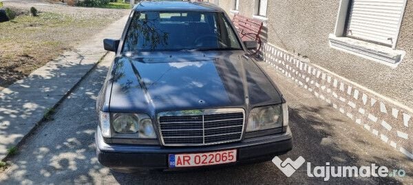Maro Utilizat 1995 Mercedes E300 | 8.500 EUR - Imagine 1/4