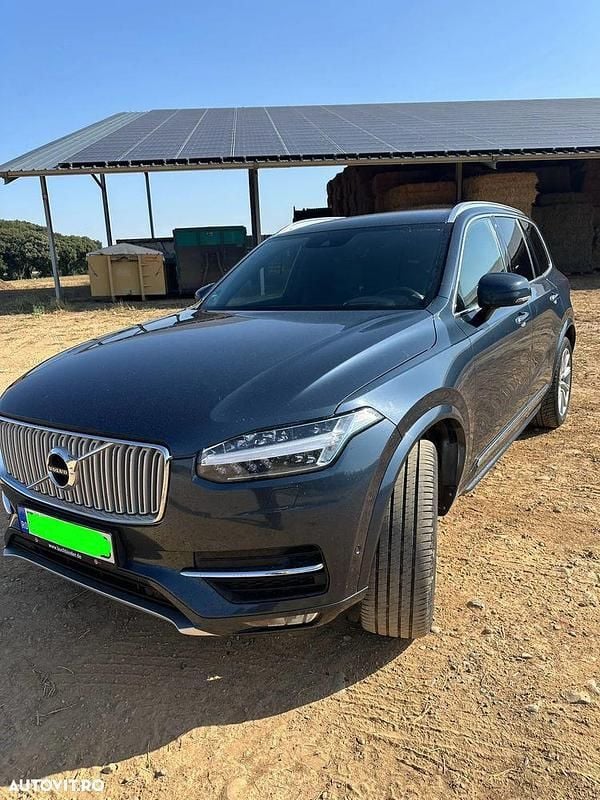 Second-hand Volvo XC90 Inscription 235 CP (172 kW) 2017 Culoarealbastru SUV