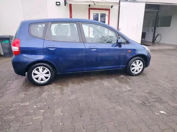 Second-hand Honda Jazz 83 CP (61 kW) 2002 Albastru Hatchback