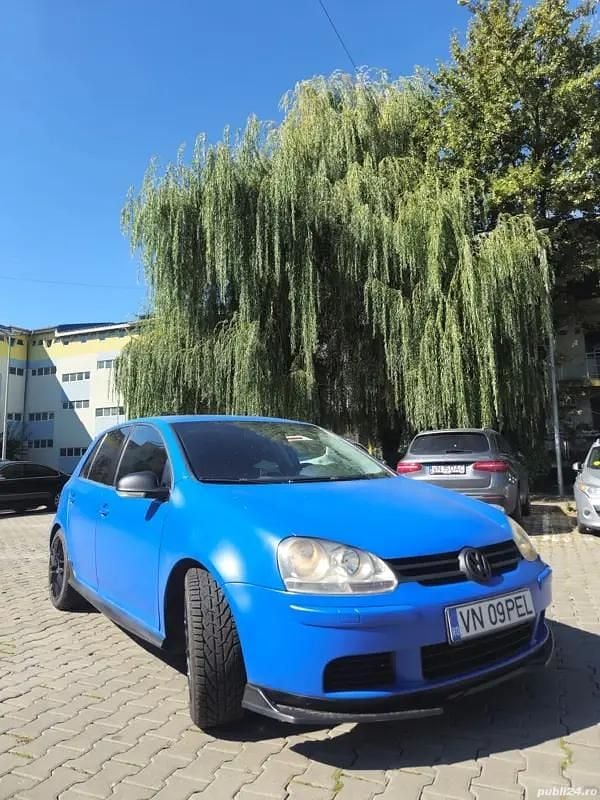 Utilizat 2005 VW Golf V Hatchback | 3.000 EUR (Puțin scump) - Imagine 1/4